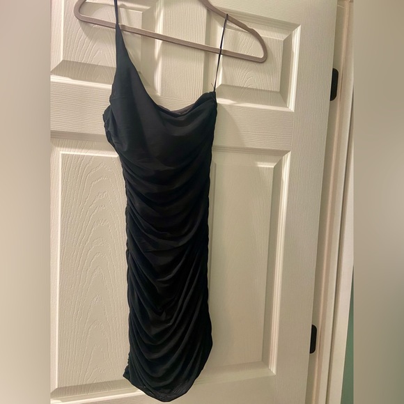 Princess Polly JOCASTA MINI DRESS BLACK LOW IMPACT (4 US) - Picture 2 of 2